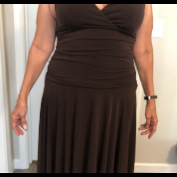 Dress - Picture 3 of 6